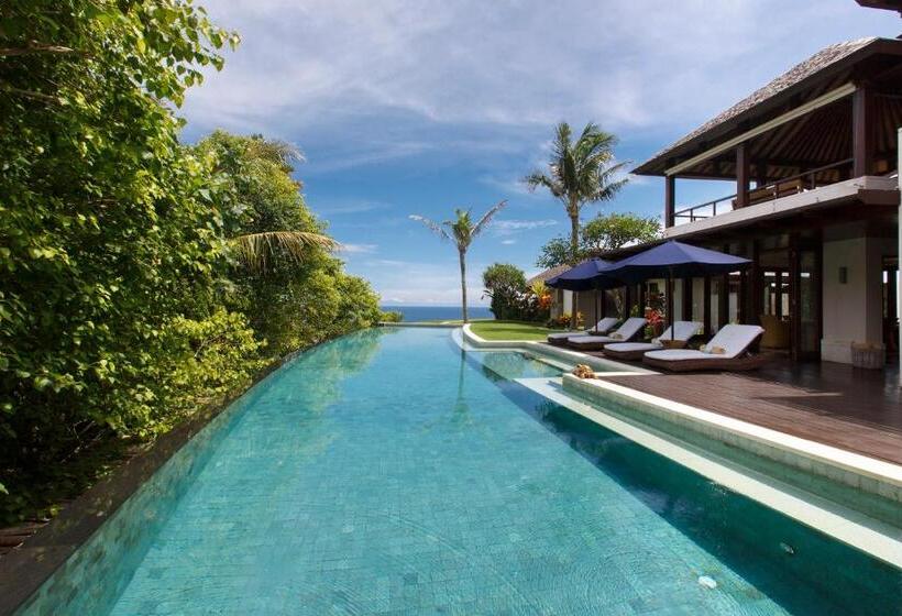 سوییت جونیور, The Ungasan Clifftop Resort