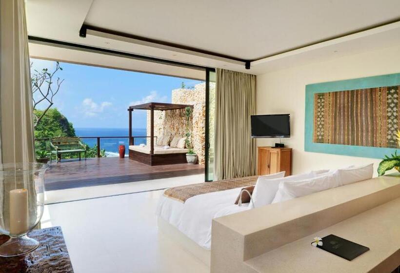 ویلای 5 خوابه, The Ungasan Clifftop Resort