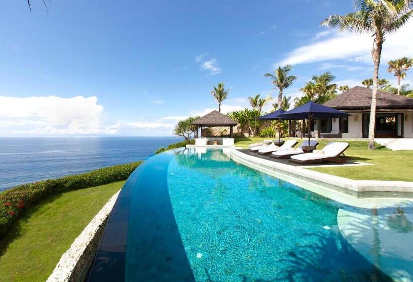 ویلای 5 خوابه, The Ungasan Clifftop Resort