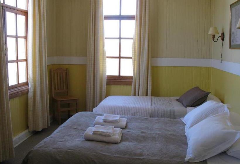 اتاق استاندارد, Yendegaia House