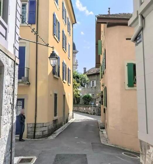 اتاق استاندارد با چشم‌انداز کوهستان, Chambre Double Vue Lac Montreux Centre