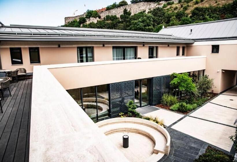 اتاق استاندارد سه تخته با بالکن, Villa Gran