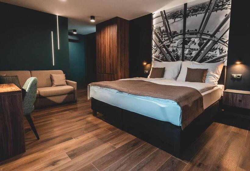 اتاق خانوادگی, Mediterraneo Luxury Room Esztergom