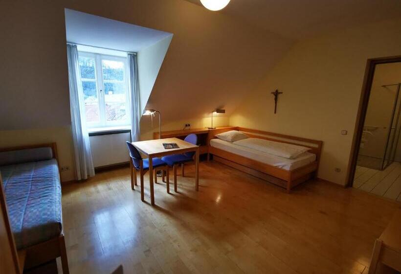 장애인을 위한 스탠다드 룸, Haus Der Begegnung Heilig Geist