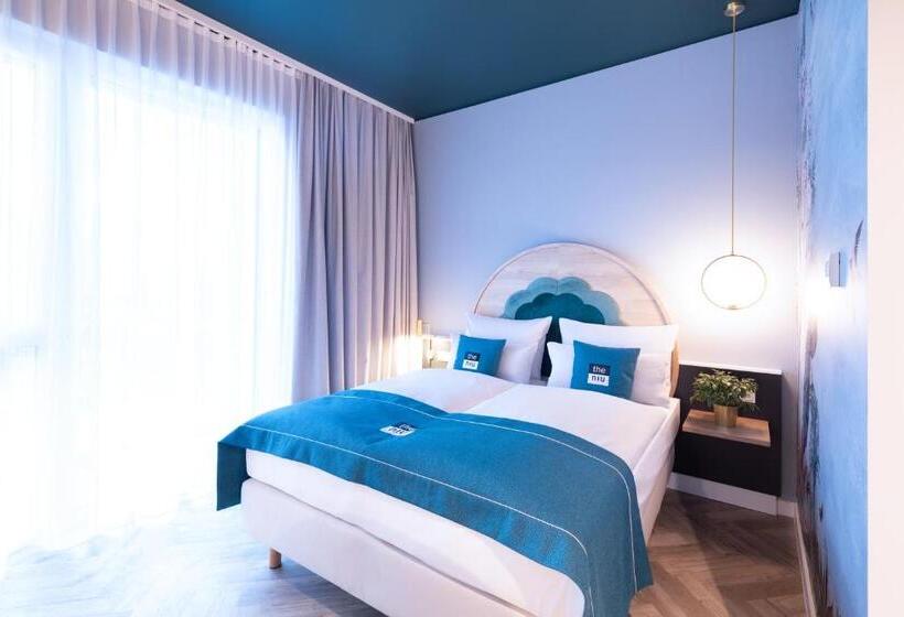 اتاق لوکس سه تخته, Holiday Inn   The Niu, Flower Konstanz, An Ihg