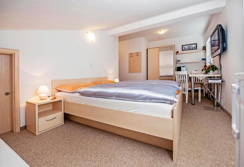 اتاق استاندارد, Apartments And Room Marko