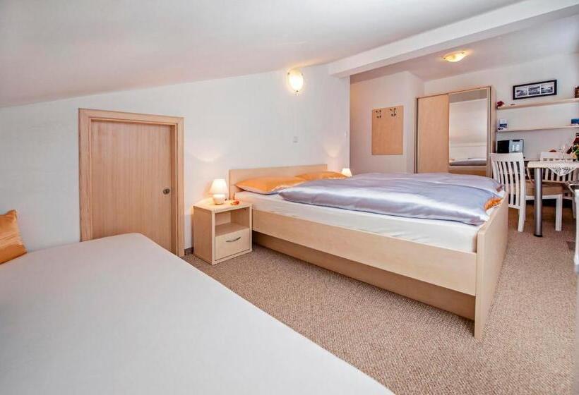 اتاق استاندارد, Apartments And Room Marko