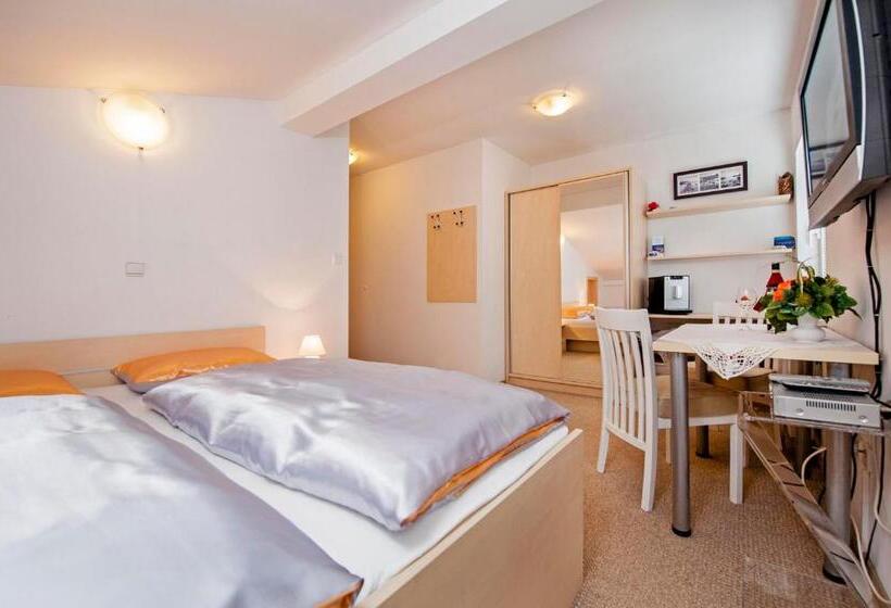 اتاق استاندارد, Apartments And Room Marko
