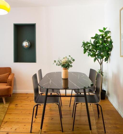 Люкс 2 Спальни, Marché 28 Guesthouse