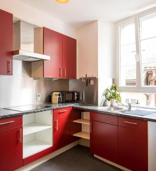 Люкс 2 Спальни, Marché 28 Guesthouse