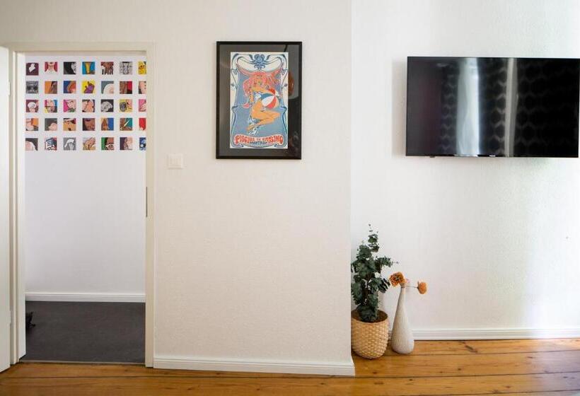 Люкс 2 Спальни, Marché 28 Guesthouse