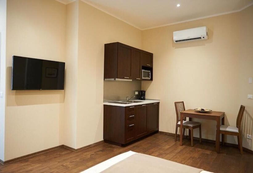 استودیوی لوکس, Miramare Luxury Suites