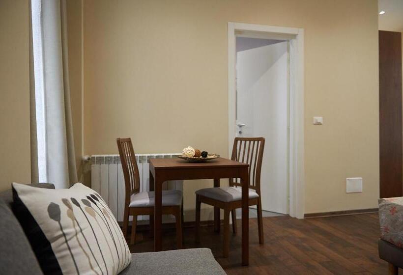 استودیو استاندارد با تخت کینگ, Miramare Luxury Suites