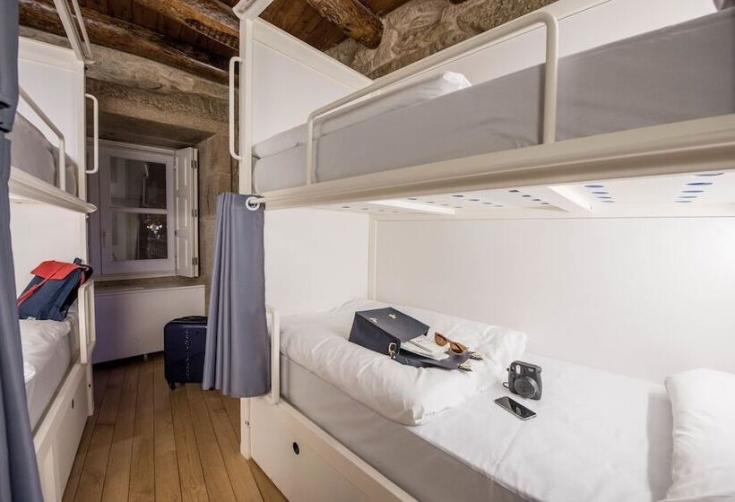 Bed in Shared Room, Bluesock Hostels Porto