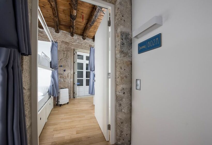 تختخواب در اتاق مشترک, Bluesock Hostels Porto