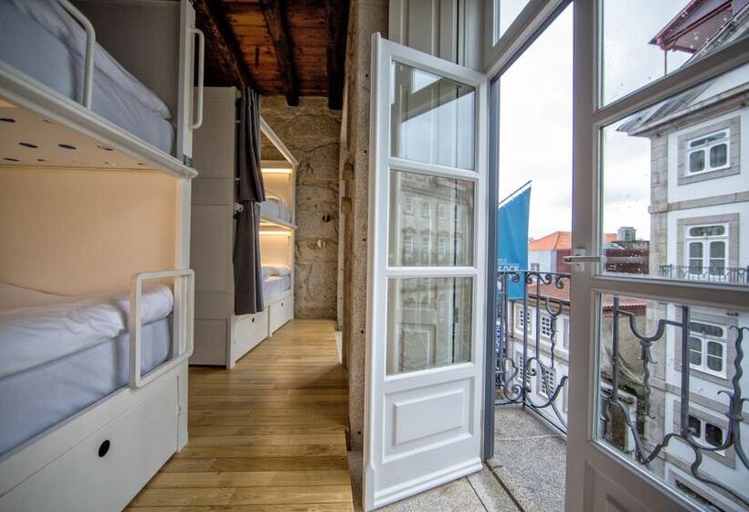 تختخواب در اتاق مشترک, Bluesock Hostels Porto