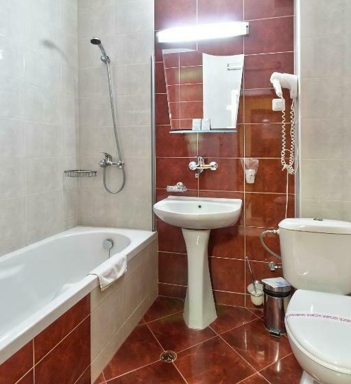 سوئیت با بالکن, Family Hotel Gabrovo