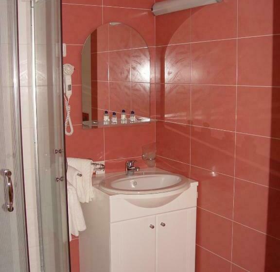 اتاق استاندارد, Family Hotel Gabrovo