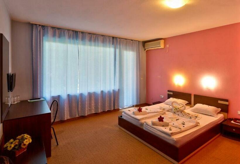 اتاق استاندارد, Family Hotel Gabrovo