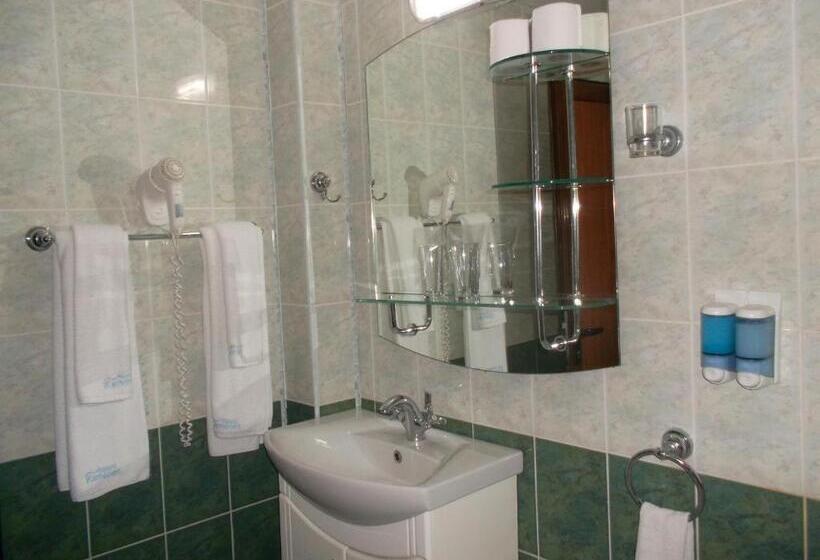 اتاق استاندارد, Kamenec