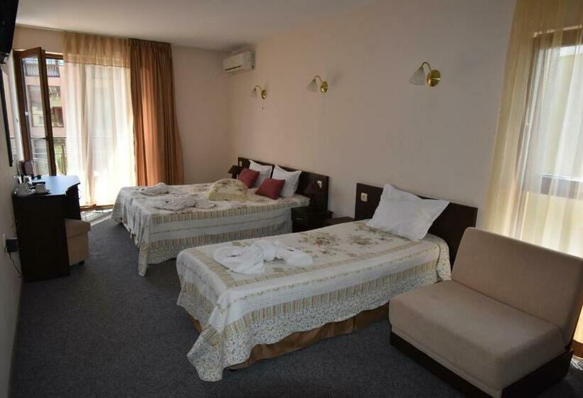 اتاق استاندارد سه نفره, Family Hotel Kandrovi