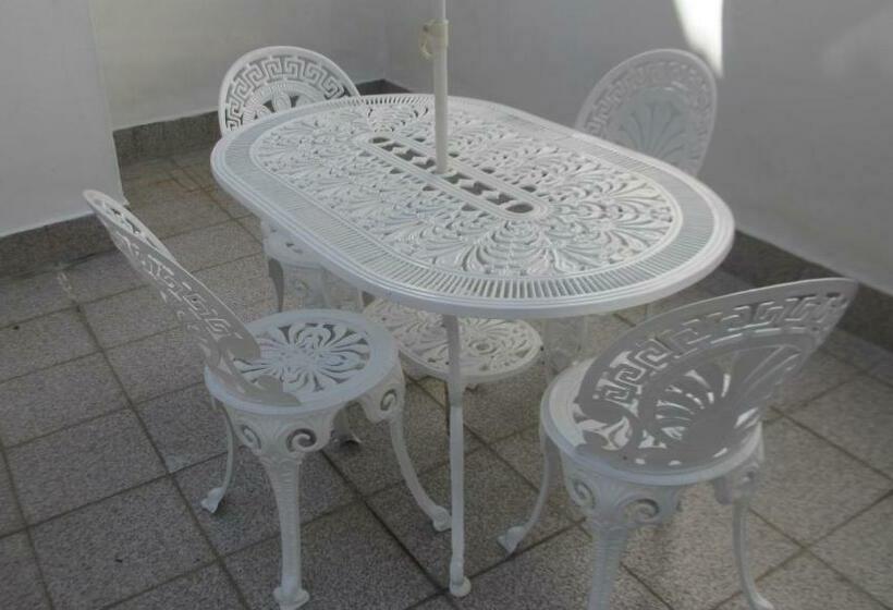 اتاق استاندارد سه نفره, Solar Dos Pachecos