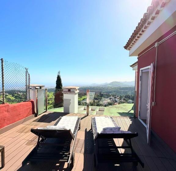 سوییت جونیور با چشم‌انداز دریا, Villa Dama By Airnest