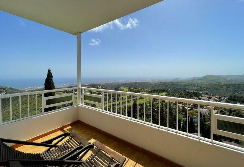 اتاق استاندارد با بالکن و چشم‌انداز دریا, Villa Dama By Airnest
