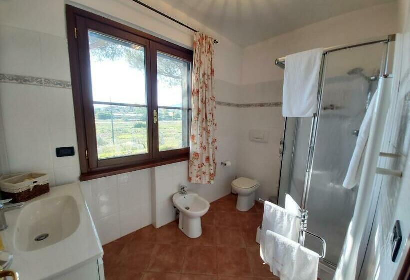 اتاق لوکس با بالکن, Agriturismo   B&b L Acquacotta