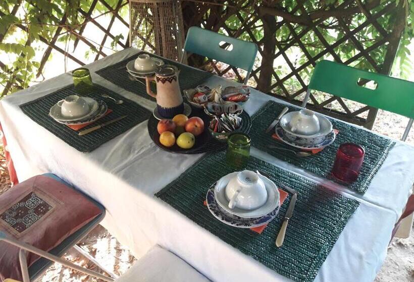 اتاق استاندارد سه نفره, B&b Il Pioppo E La Fonte