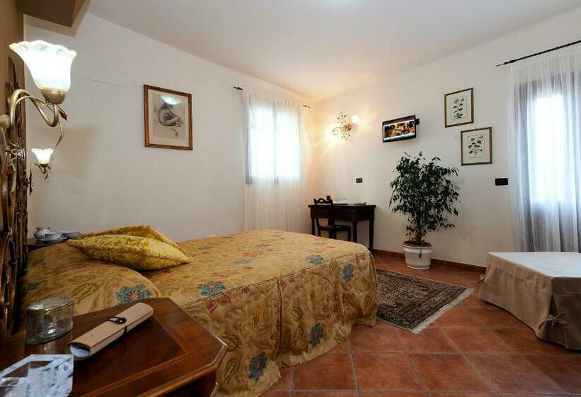 اتاق راحتی با چشم‌انداز استخر, Agriturismo   B&b L Acquacotta