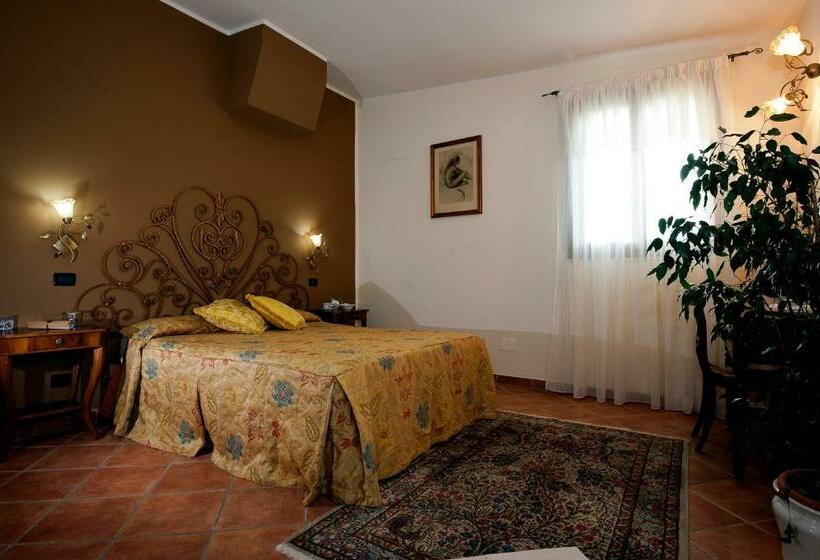 اتاق راحتی با چشم‌انداز استخر, Agriturismo   B&b L Acquacotta