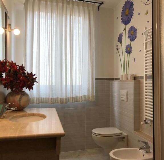 اتاق لوکس چهار تخته, B&b Patrizio