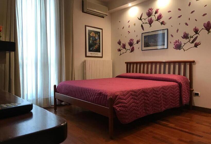 اتاق لوکس چهار تخته, B&b Patrizio