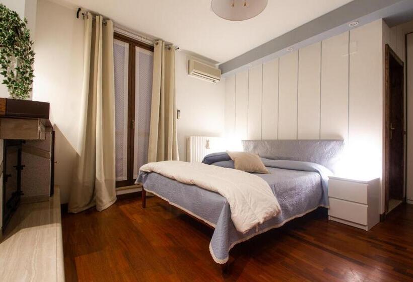 اتاق لوکس چهار تخته, B&b Patrizio