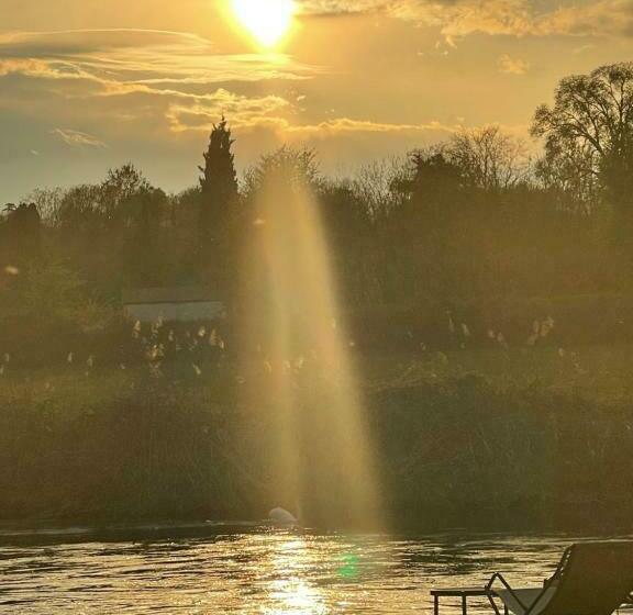 اتاق استاندارد با تخت بزرگ, La Finestra Sul Fiume