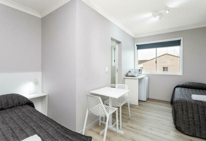 اتاق استاندارد چهار تخته, Burleigh Gold Coast Motel