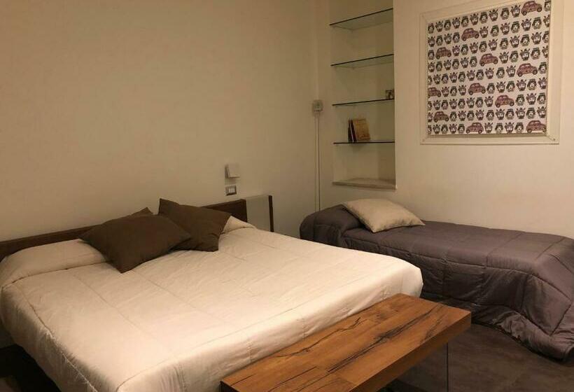 اتاق استاندارد سه نفره, Cinquecento B&b