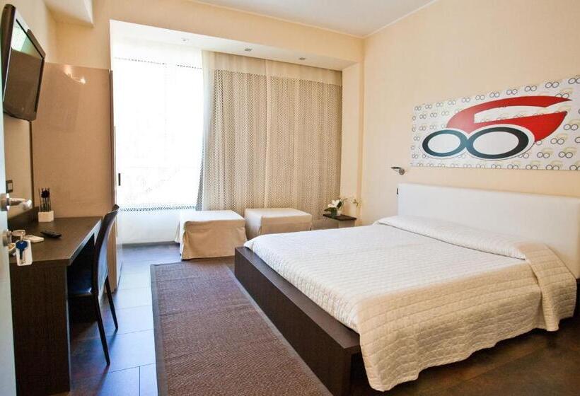 اتاق استاندارد چهار تخته, Cinquecento B&b