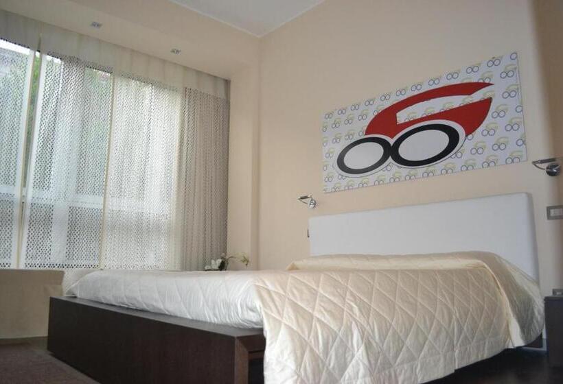 اتاق استاندارد سه نفره, Cinquecento B&b