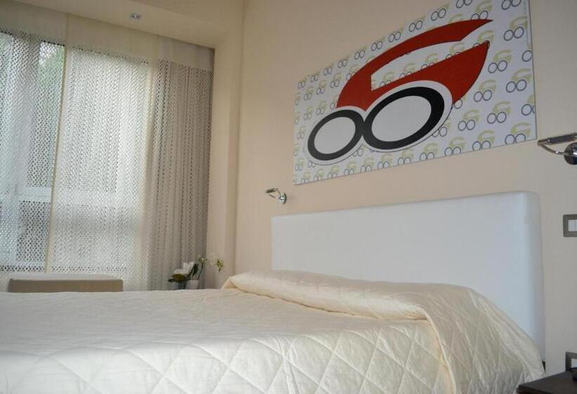 اتاق استاندارد چهار تخته, Cinquecento B&b