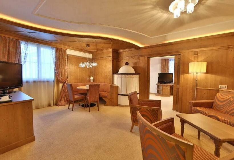 Deluxe Suite King Bed, Dolce Avita Hotel Spa & Resort