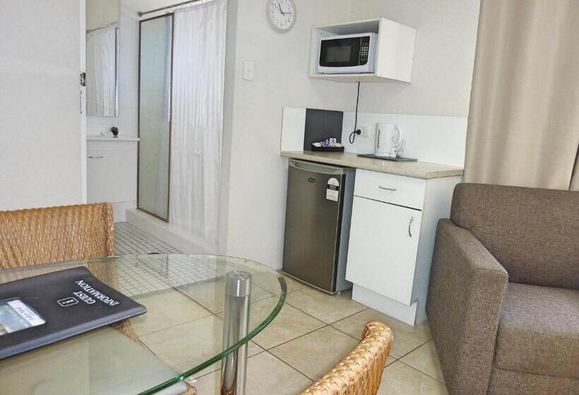 带大床的豪华间, Jadran Motel & El Jays Holiday Lodge