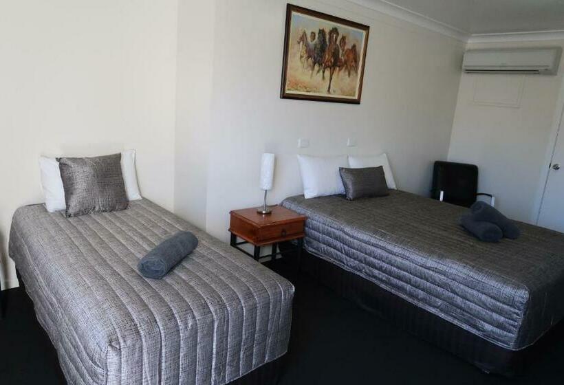 اتاق استاندارد, Charleville Waltzing Matilda Motor Inn