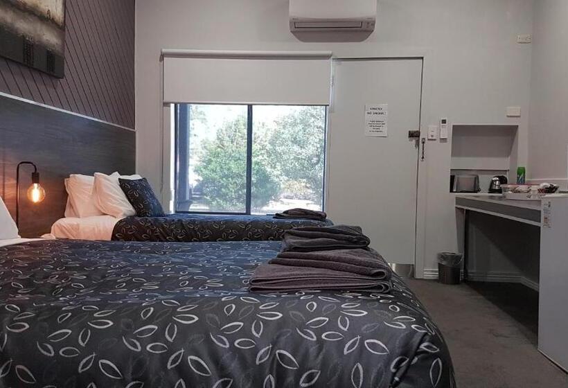 اتاق استاندارد, Motel24seven And Apartments