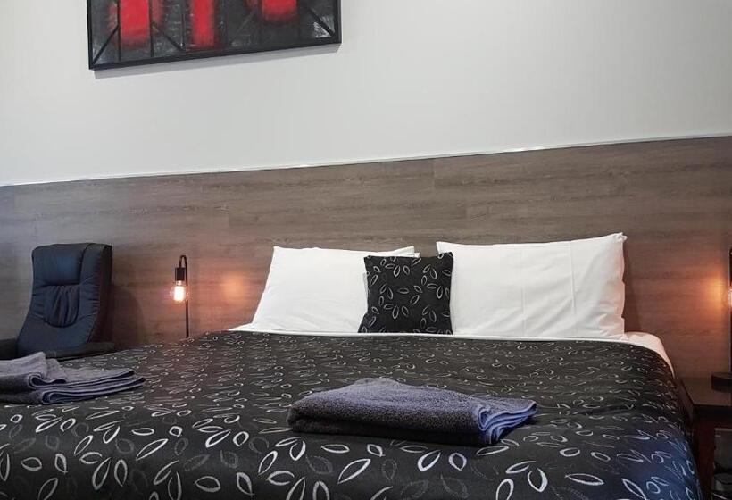 اتاق استاندارد با تخت بزرگ, Motel24seven And Apartments