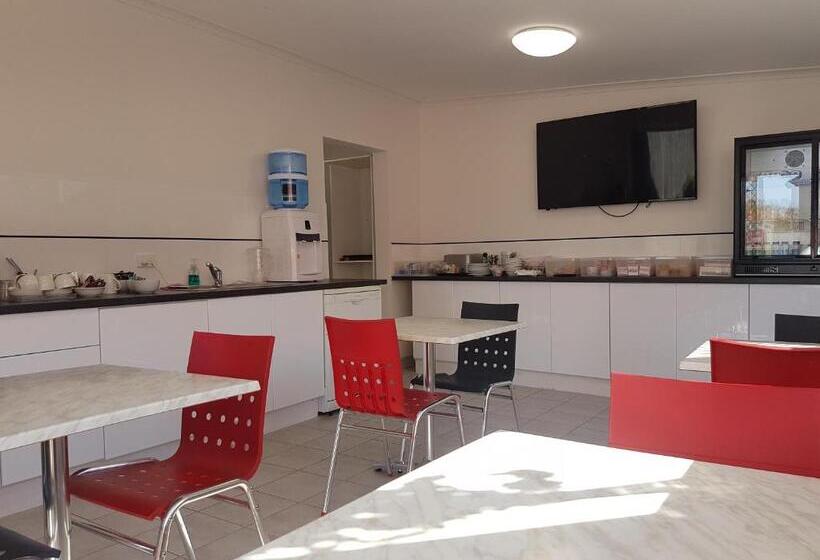 اتاق استاندارد با تخت بزرگ, Motel24seven And Apartments