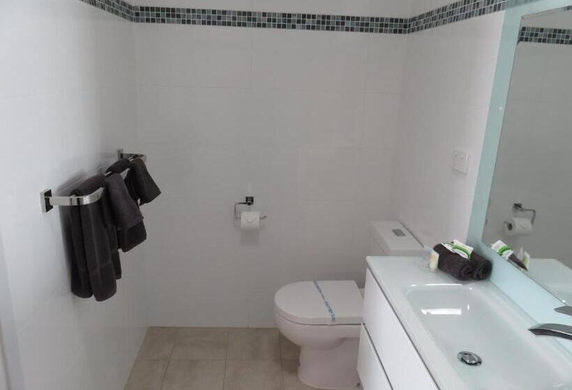 اتاق استاندارد با تخت بزرگ, Motel24seven And Apartments