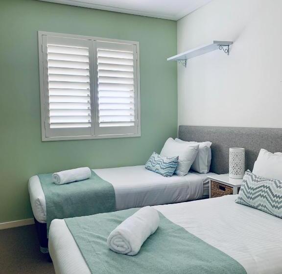 آپارتمان 3 خوابه با چشم‌انداز دریا, Ocean Views Resort Caloundra