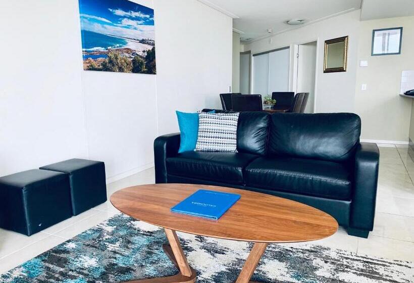 آپارتمان 3 خوابه با چشم‌انداز دریا, Ocean Views Resort Caloundra
